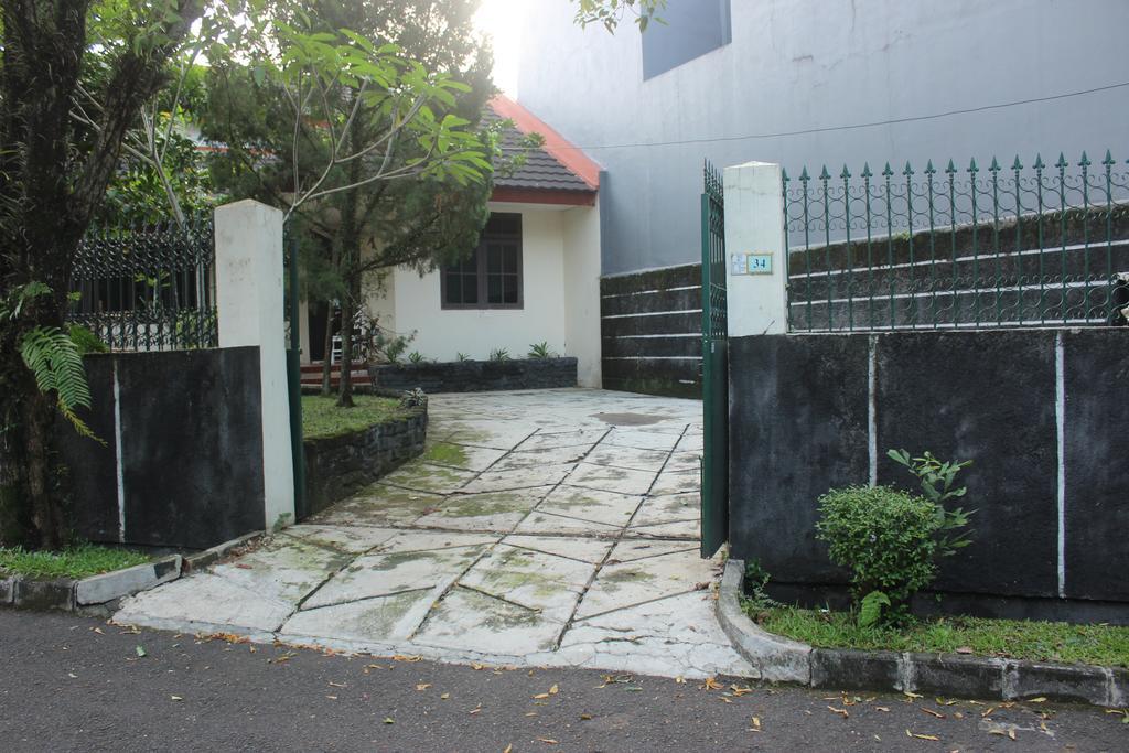 Riverrun Home Bogor Exterior foto